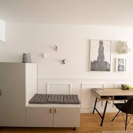 Apartment Aviatiei Park With Underground Parking And Security Bucharest