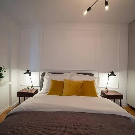 Aviatiei Park With Underground Parking And Security Apartment