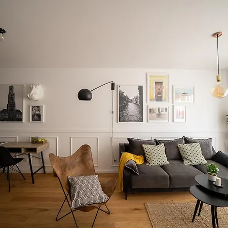 Aviatiei Park New Building Design With Free Parking 公寓 *