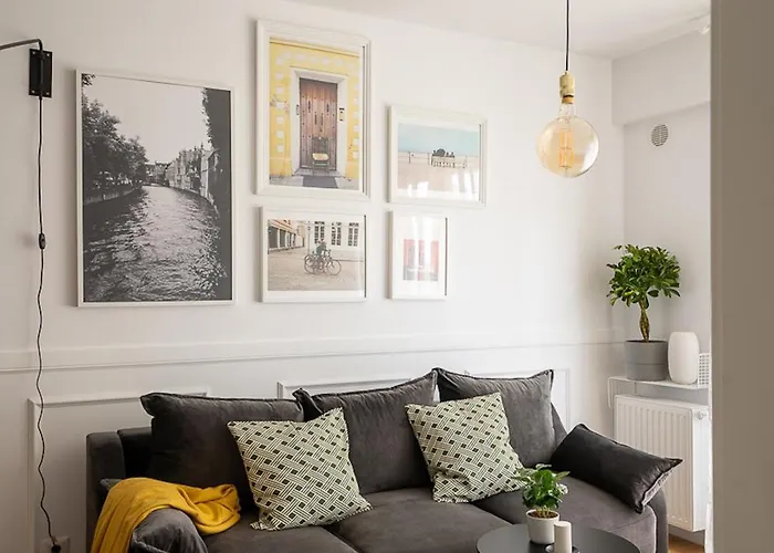 Aviatiei Park New Building Design With Free Parking Bucureşti