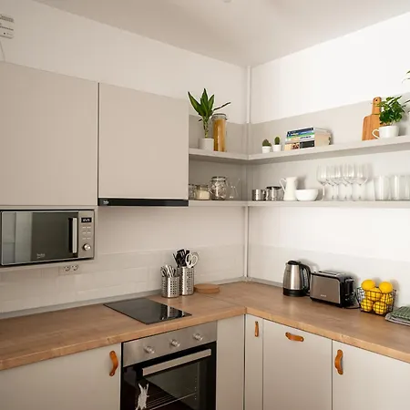 Aviatiei Park New Building Design With Free Parking